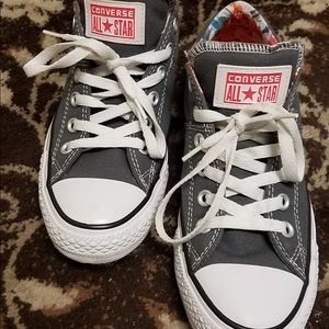Converse size 8